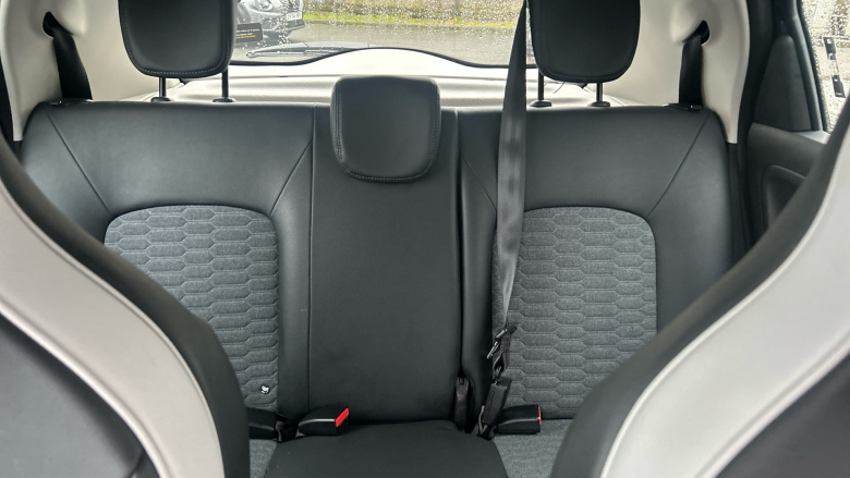 Renault Zoe 100kW Riviera Limited Edn R135 50kWh RC 5dr Auto Electric Hatchback